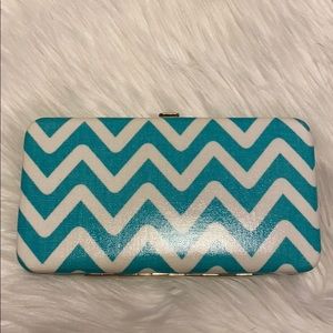 Women’s teal and white wallet